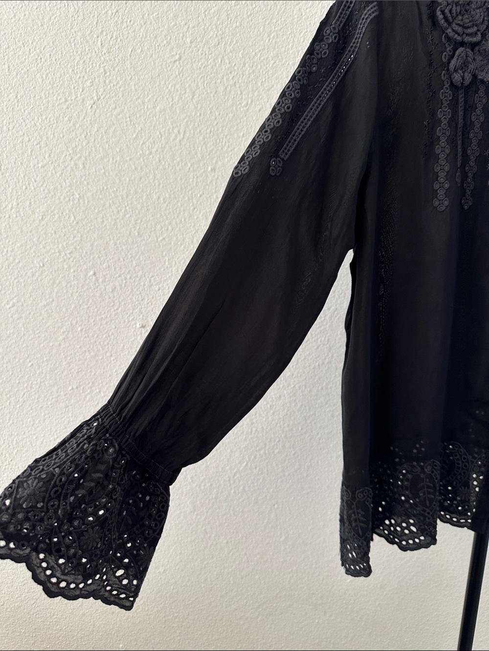 Johnny Was Katya Shirt Black Embroidery Crochet Flowers Flare Button Up sz Med - Picture 3 of 11